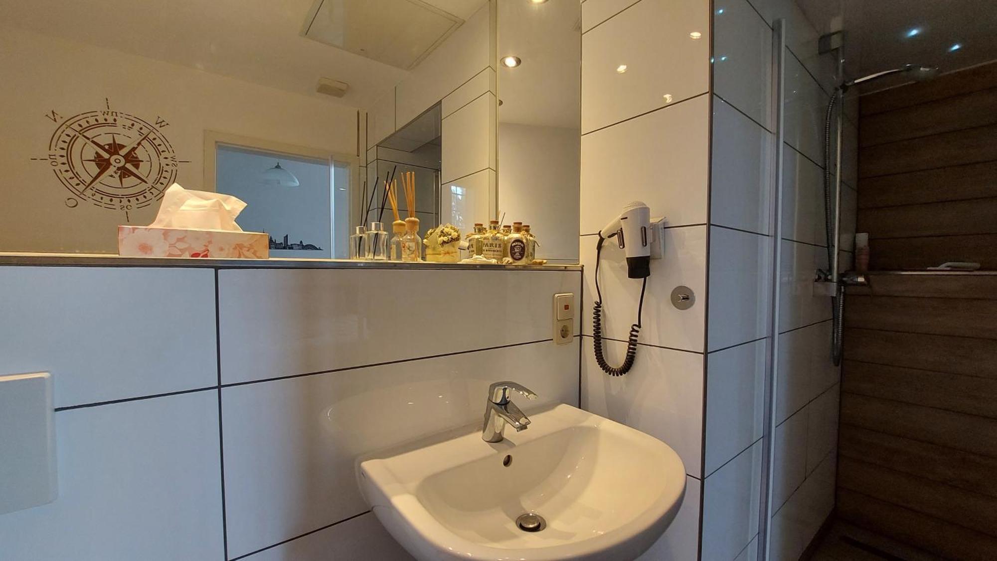 Leipzig Ferienwohnung In Ruhiger Lage Εξωτερικό φωτογραφία