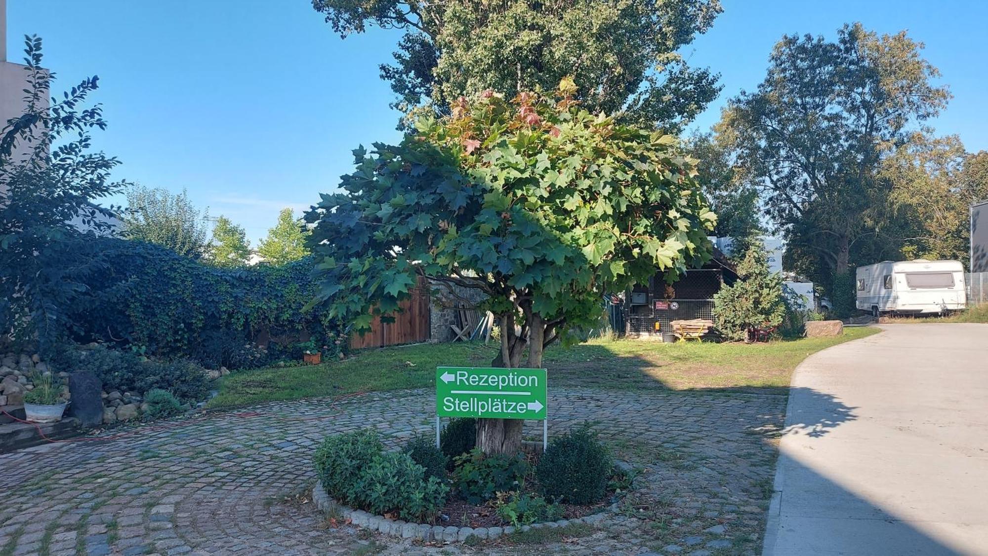 Leipzig Ferienwohnung In Ruhiger Lage Εξωτερικό φωτογραφία